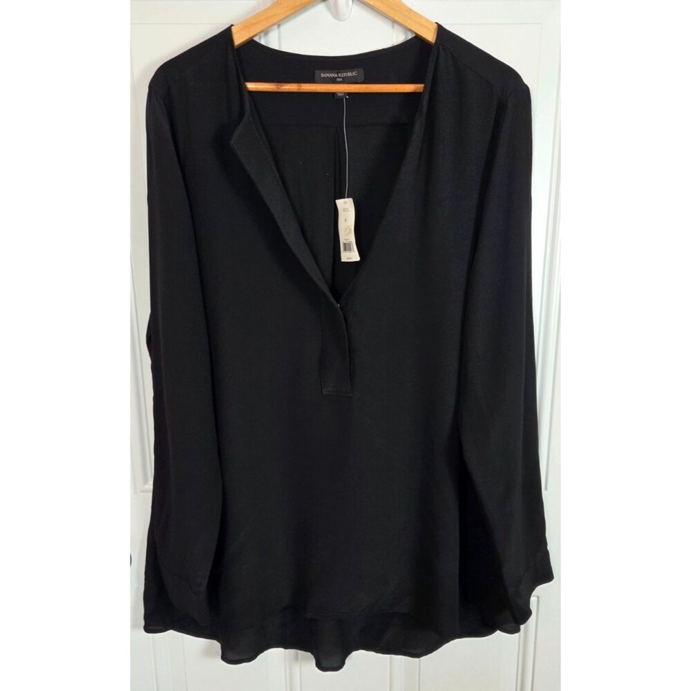 NWT Banana Republic Womens 100% Silk Long Sleeve Top Size XL